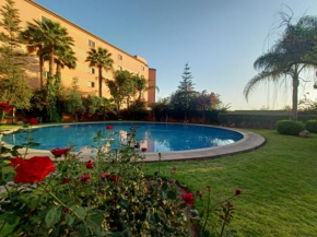 appartement vue sur piscine